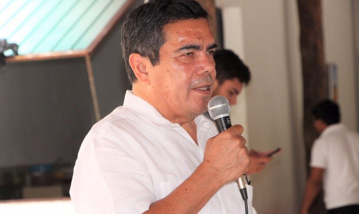 Eduardo Ovando sería candidato del MC en Cancún
