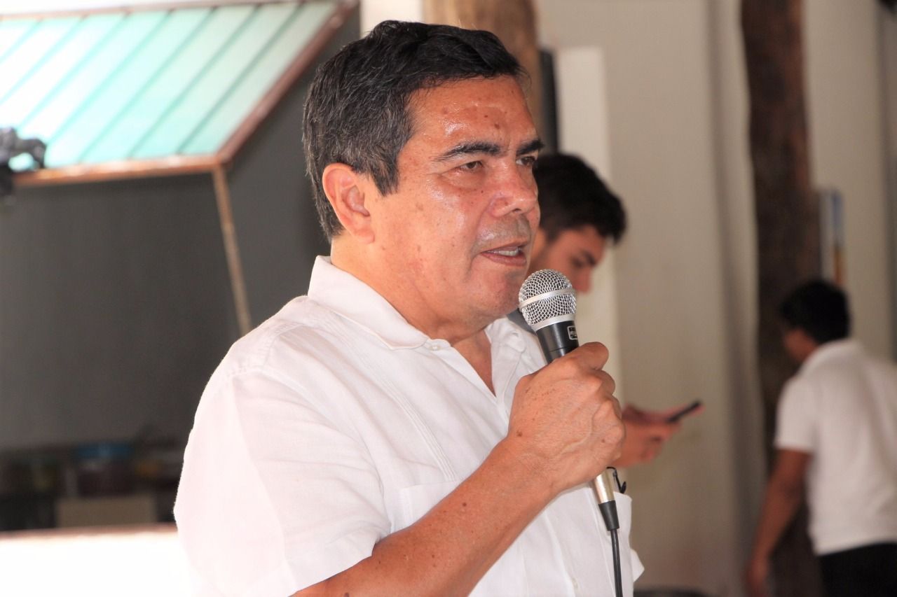 Eduardo Ovando sería candidato del MC en Cancún