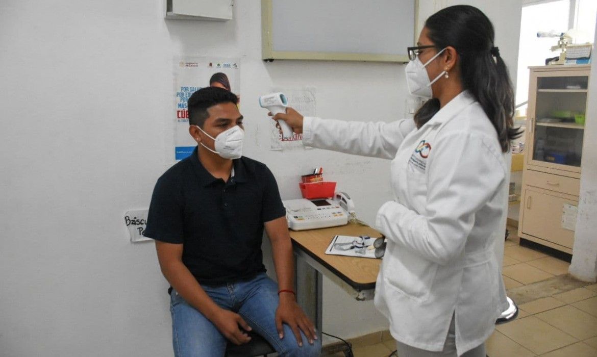 No ceden contagios de Covid en QR; 106 casos este lunes