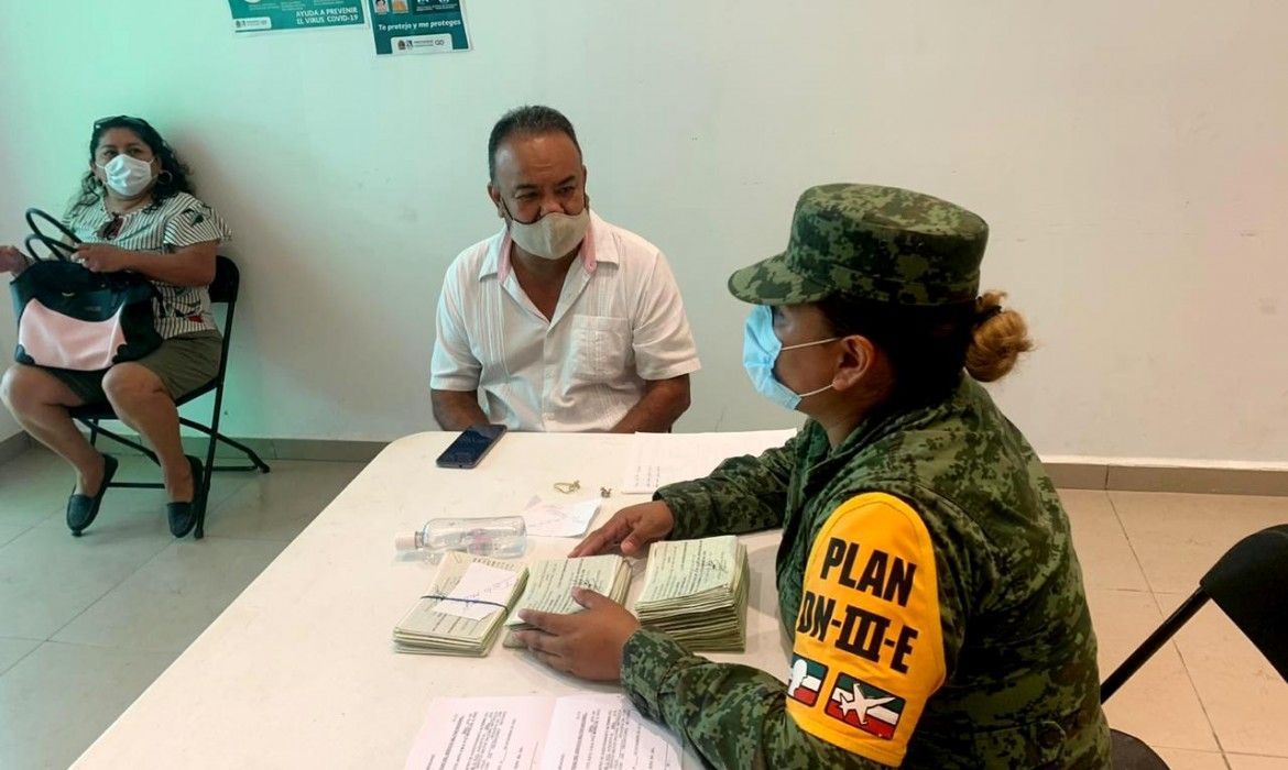 Invita Laura Fernández a jóvenes de Puerto Morelos a tramitar la cartilla militar