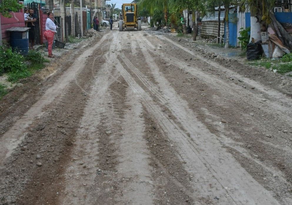 Inicia Gobierno de Laura Fernández mejoramiento de terracerías en La Fe y Tierra Nueva
