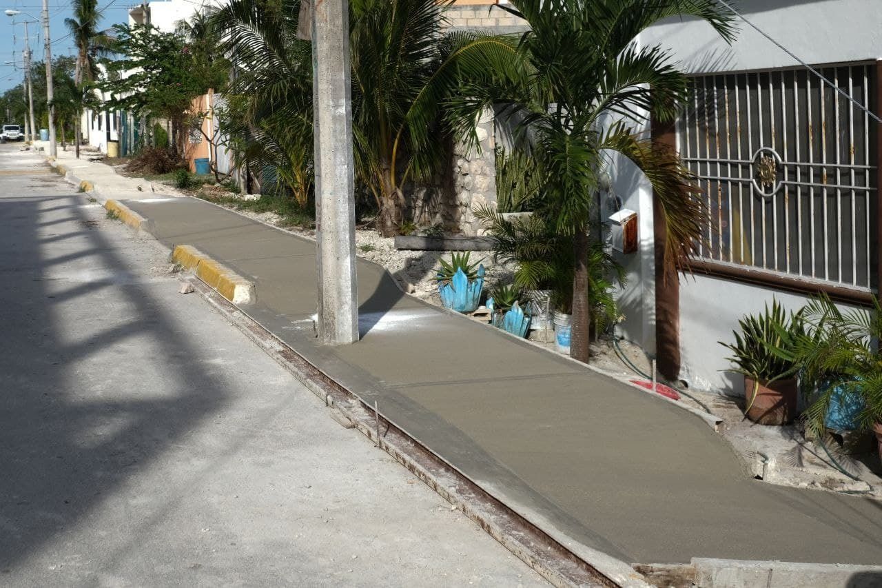 Gobierno de Laura Fernández mejora la imagen y seguridad vial en la colonia Pescadores