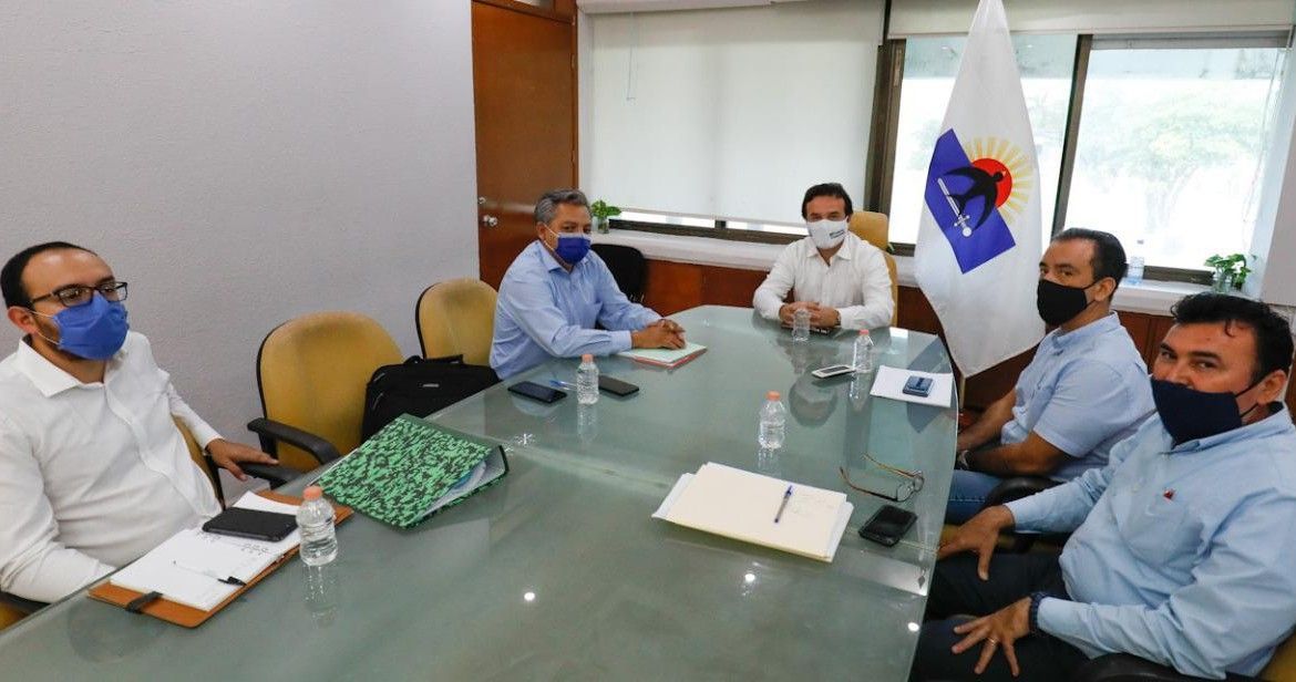 Gobierno de Pedro Joaquín y CFE revisan proyecto para modernizar la línea submarina que abastece energía eléctrica a Cozumel, lo que incentivará la inversión y generará empleos