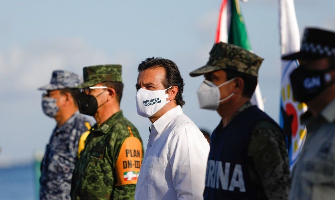 Encabeza Pedro Joaquín, con las fuerzas armadas, ceremonia cívica por el Día de la Bandera