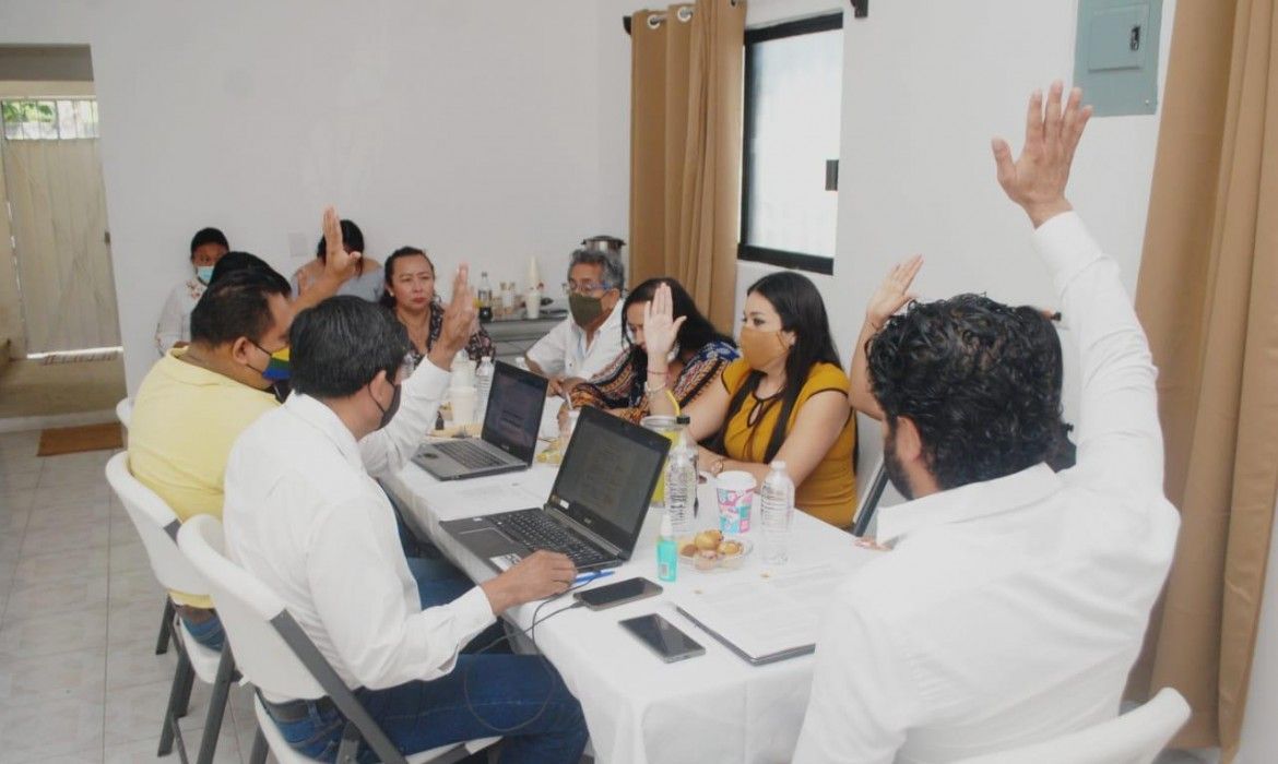 PRD confirma a Víctor Mas y Sofía Alcocer para la reelección en Tulum y José María Morelos
