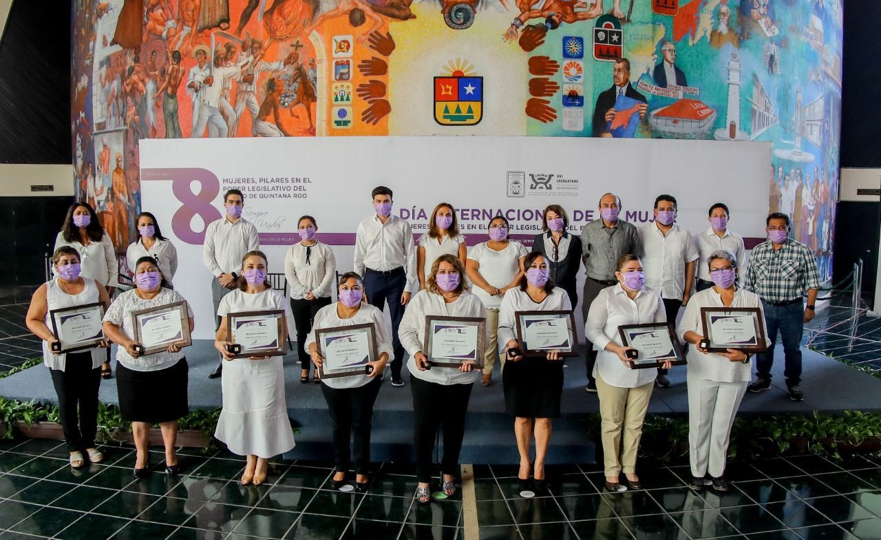 Reconoce Congreso a 8 mujeres pilares del Poder Legislativo