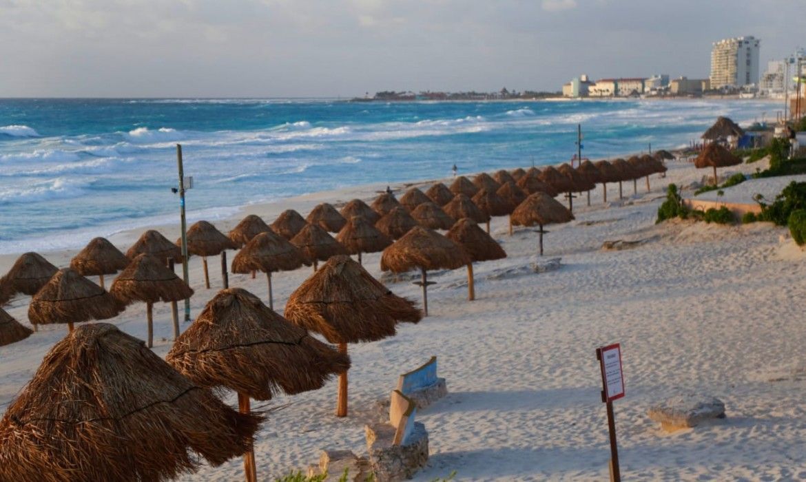 Presenta Mara nueva imagen de Playa Delfines