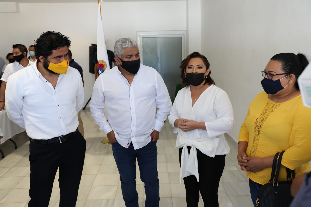 Ana Pamplona se suma a la fracción del PRD en el Congreso estatal