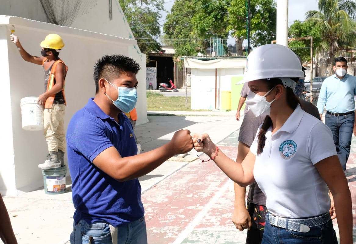 Gobierno de Laura Fernández rehabilita los domos deportivos de Puerto Morelos