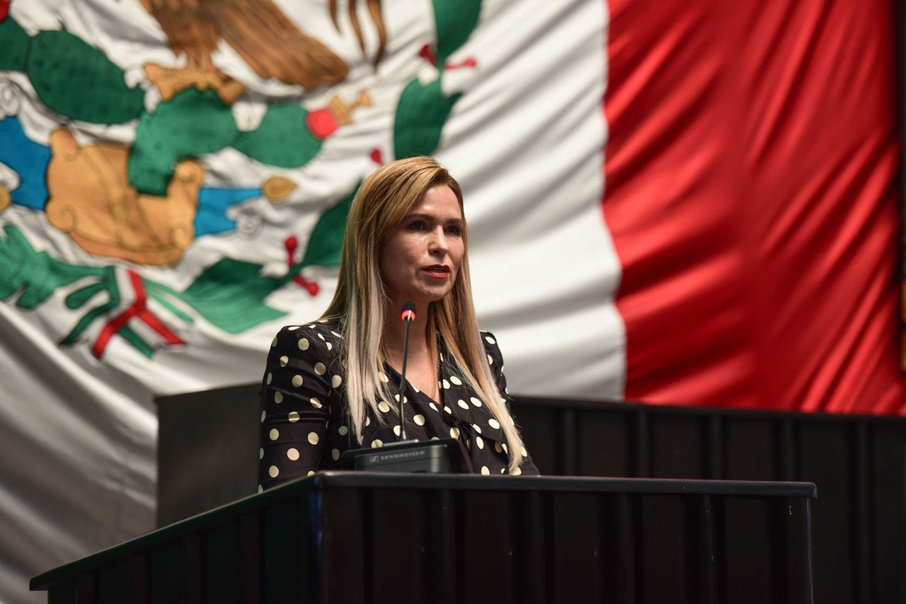 Sala Xalapa consideró que Lili Campos realizó actos anticipados de campaña, y el Teqroo deberá sancionarla