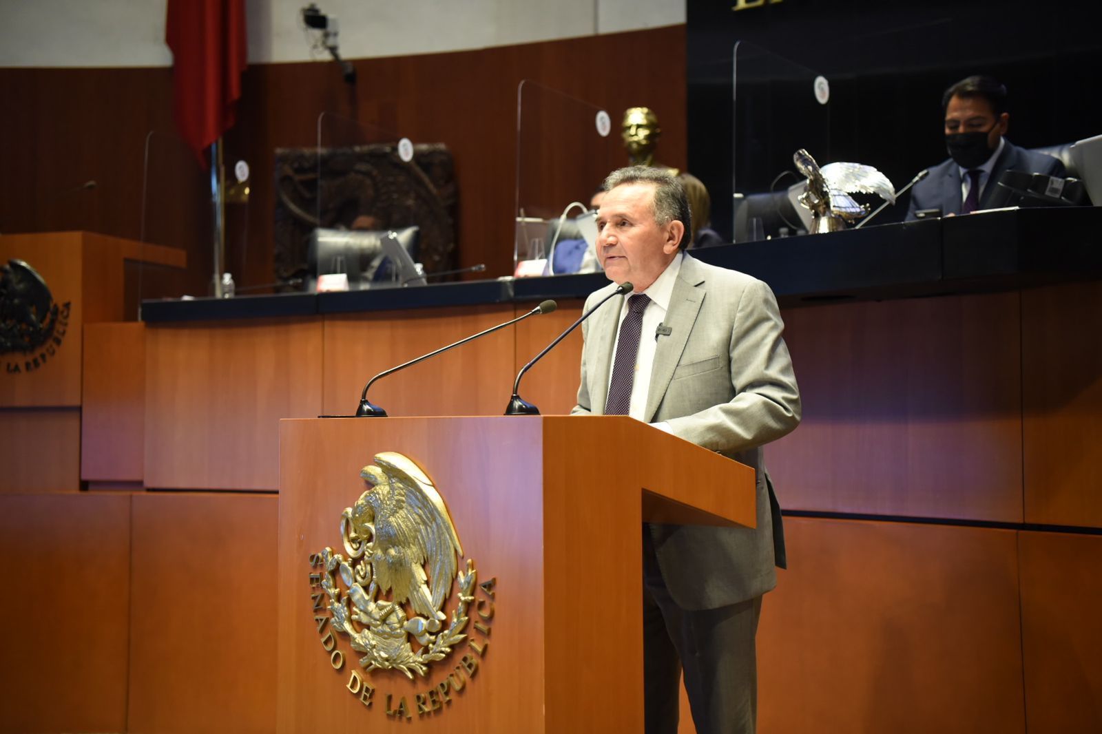 Aprueba Senado iniciativa de José Luis Pech para garantizar que las playas sean realmente públicas