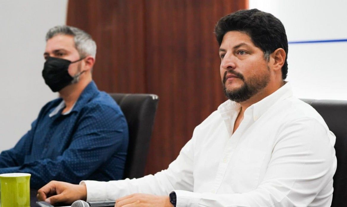 Elías Fara Ceh hace un llamado a la población de Cozumel para mantener los protocolos sanitarios