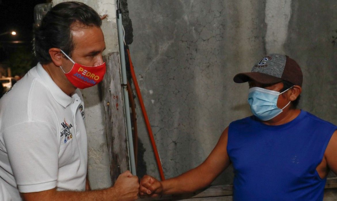 Por un proyecto que gobierna para todos, arropan vecinos de San Gervasio a Pedro Joaquín