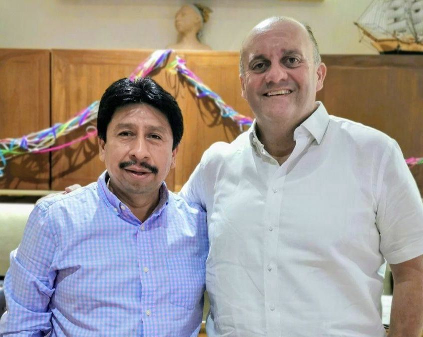 ¿”Tira la toalla” el joaquinismo en Tulum? Quitarían candidatura a Víctor Mas