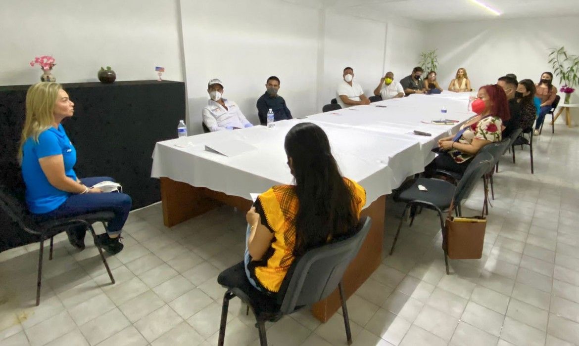 Escuchan y aprueban propuestas de Carmen Joaquín en Sindemex