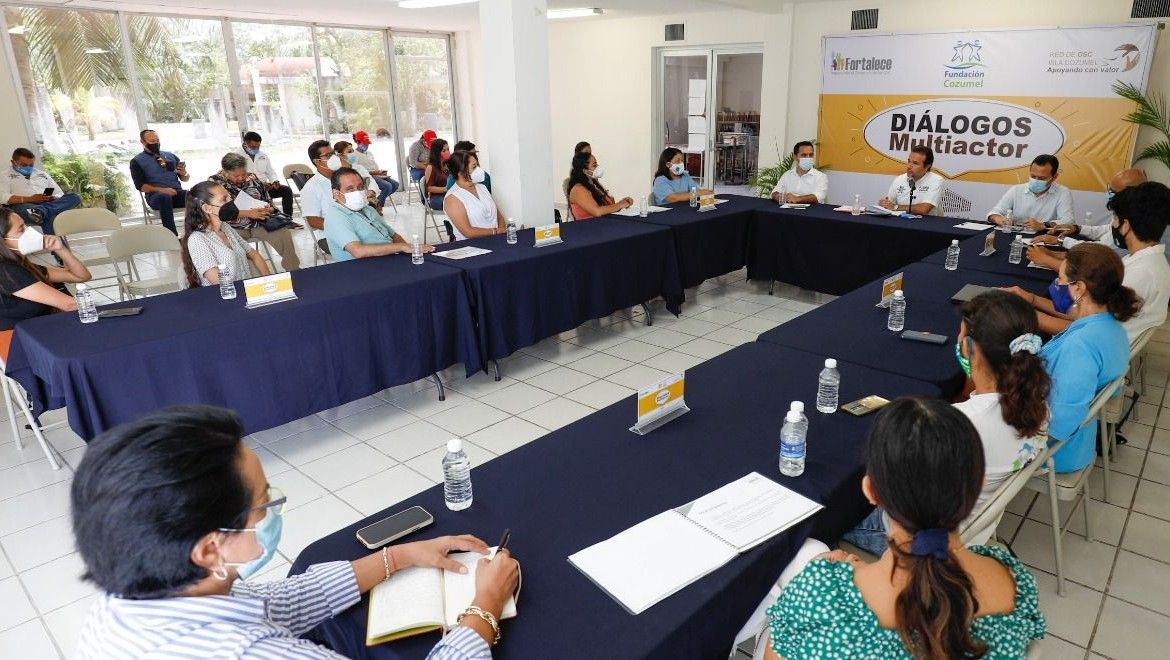 Organismos de la sociedad civil respaldan el trabajo de Pedro Joaquín y sus proyectos a favor de la comunidad cozumeleña