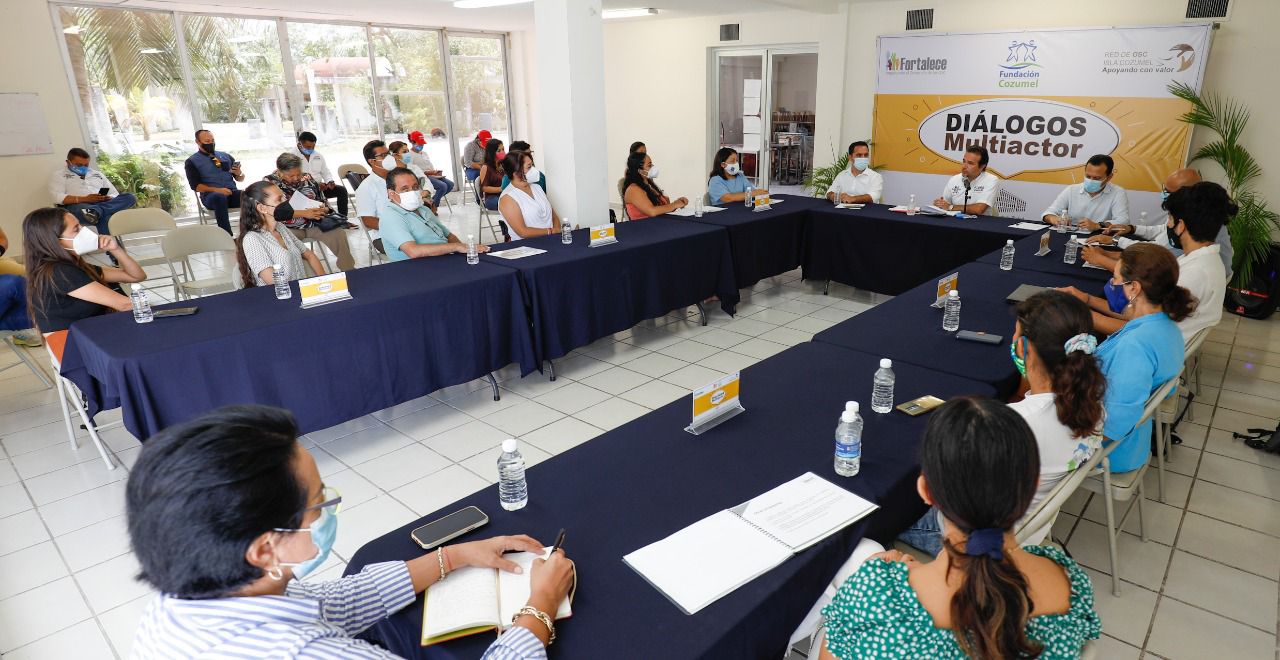 Organismos de la sociedad civil respaldan el trabajo de Pedro Joaquín y sus proyectos a favor de la comunidad cozumeleña