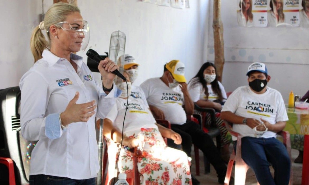“Los diputados verde-morenos no bajaron el precio de la gasolina, del gas ni de la luz, que no engañen”: Carmen Joaquín