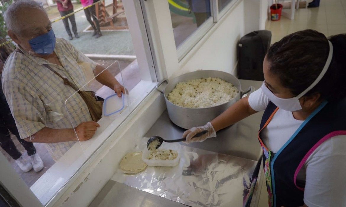 Gobierno de Solidaridad entrega más de 400 mil alimentos gratuitos
