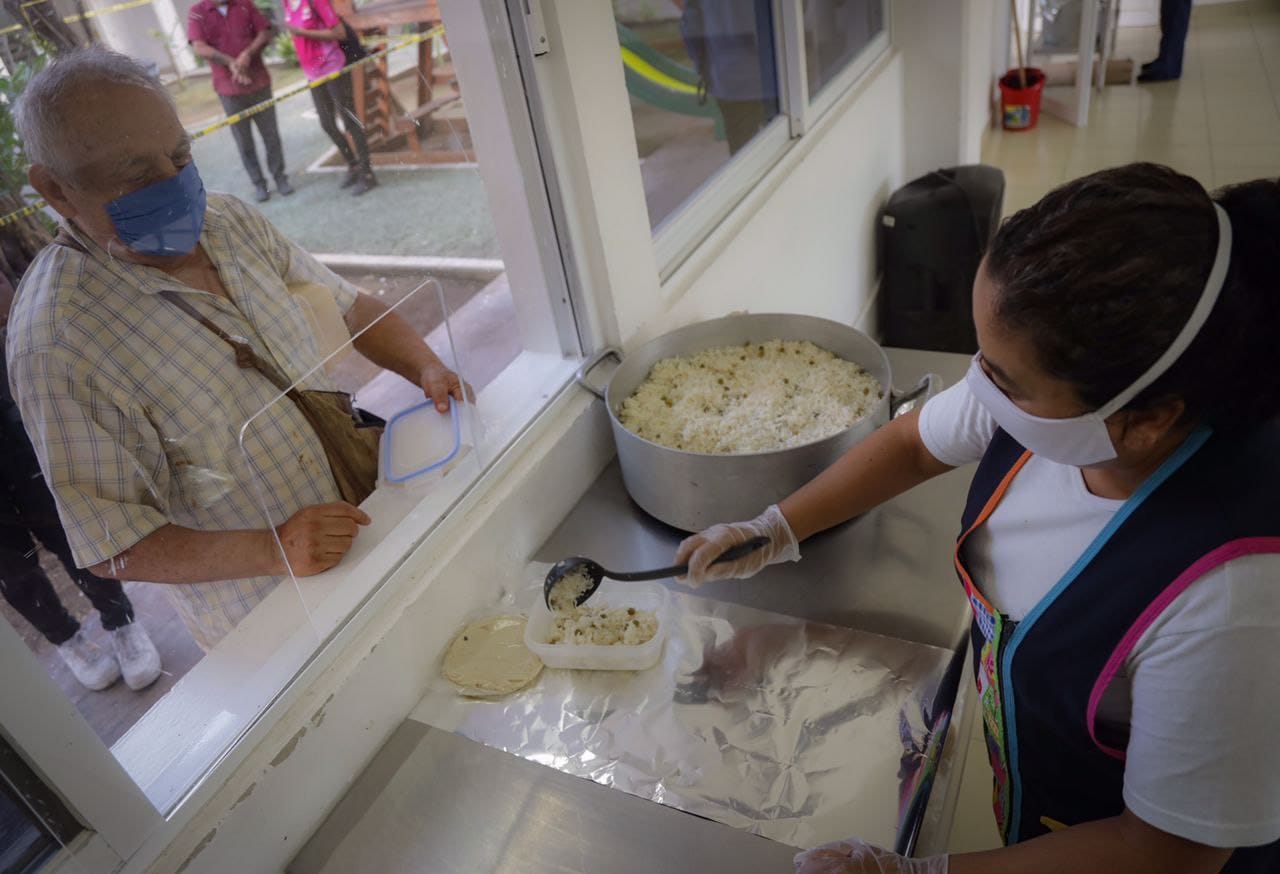 Gobierno de Solidaridad entrega más de 400 mil alimentos gratuitos