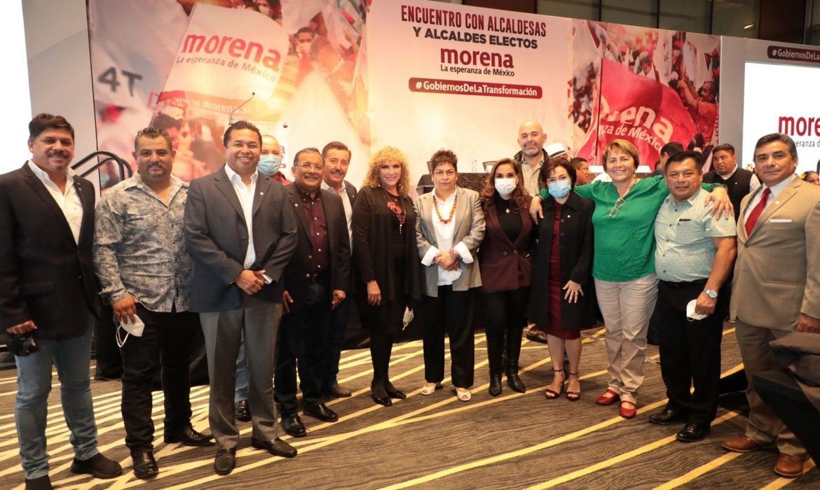 El lopezobradorismo de QR se muestra unido en un evento de alcaldes electos y en el informe de AMLO