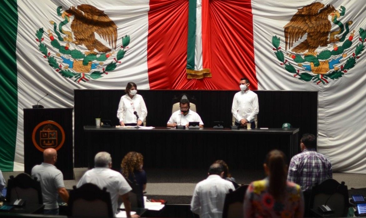 ROMPEOLAS | ¿Reeditara Carlos Joaquín una legislatura a modo?     
