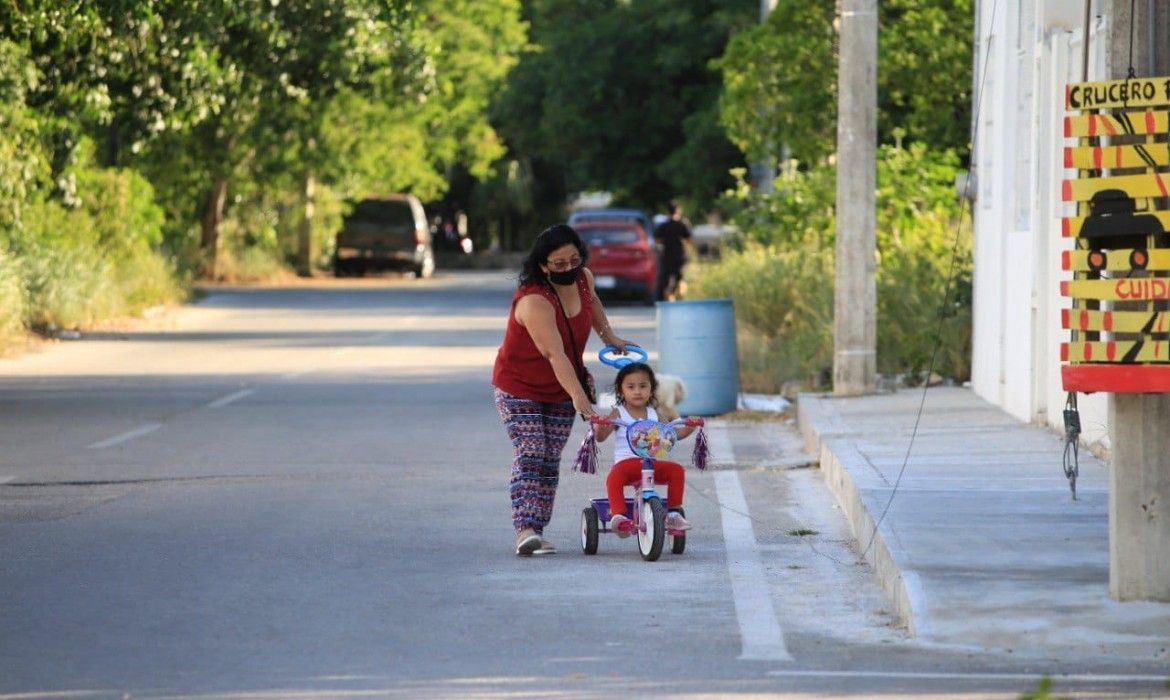 Gobierno de Solidaridad realiza obras viales en el Ejido Sur