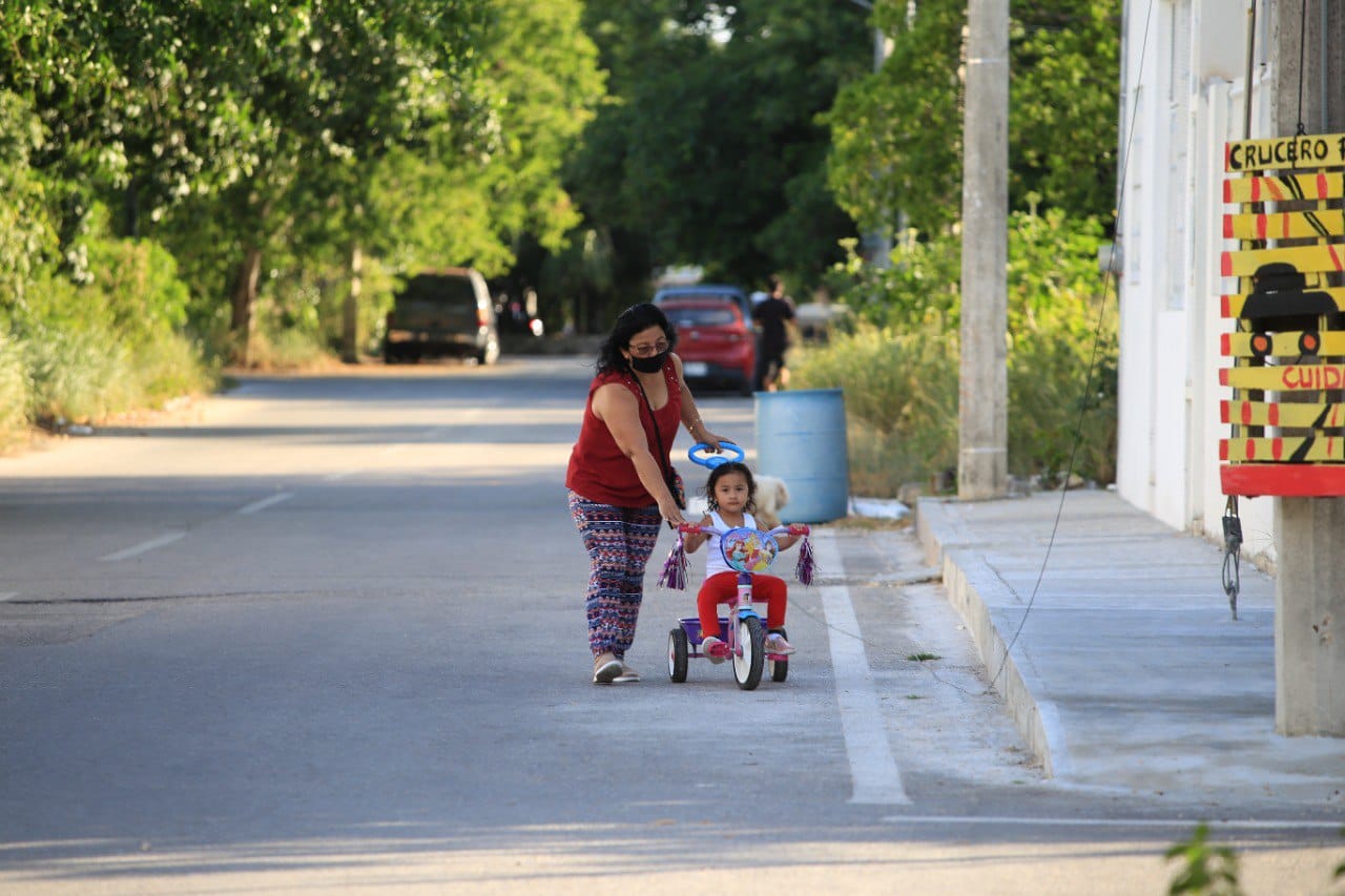Gobierno de Solidaridad realiza obras viales en el Ejido Sur