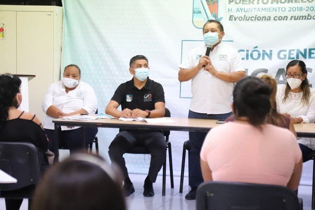 Capacitan a Comités de Salud de las escuelas de Puerto Morelos para un regreso seguro a clases