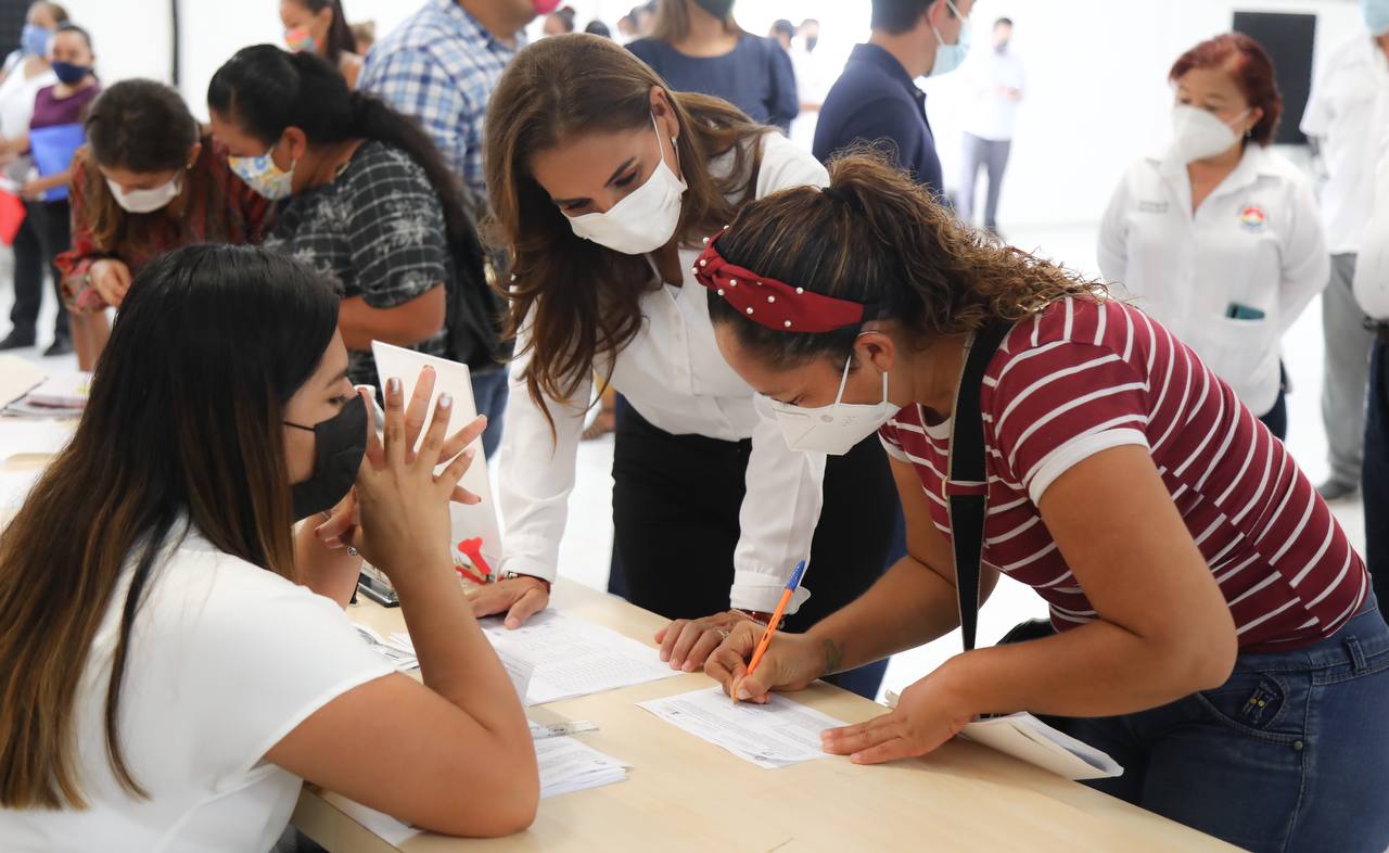 Impulsa Gobierno de Benito Juárez bienestar social de estudiantes del municipio