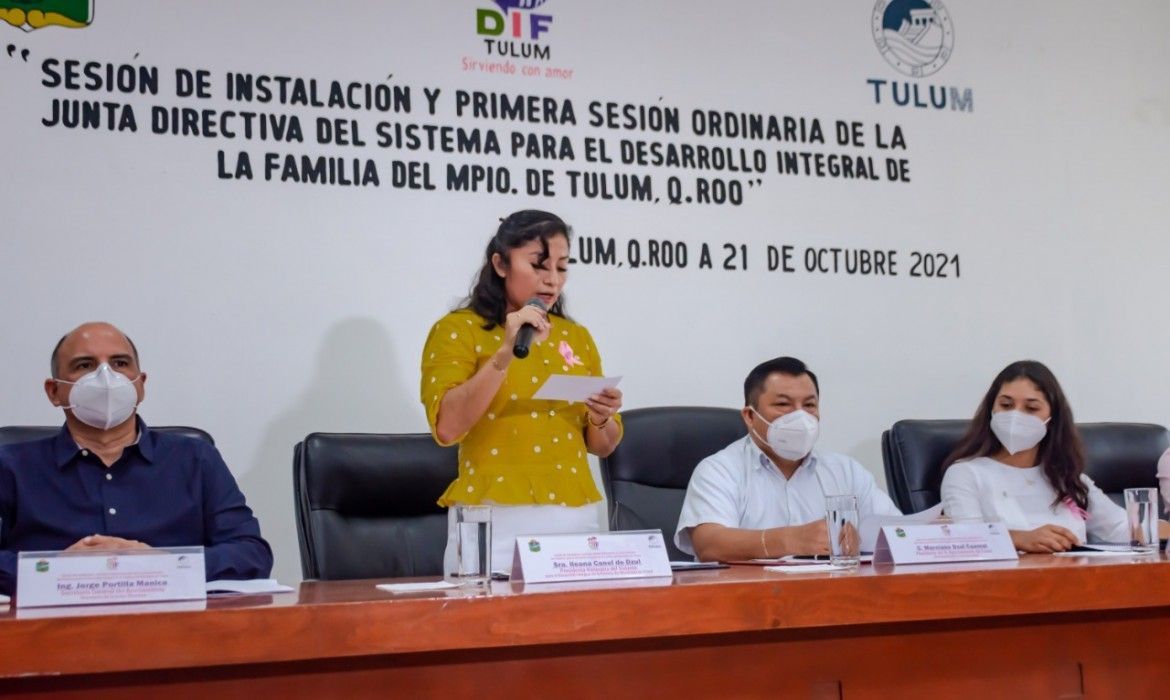 Toman protesta los integrantes del Sistema DIF Tulum