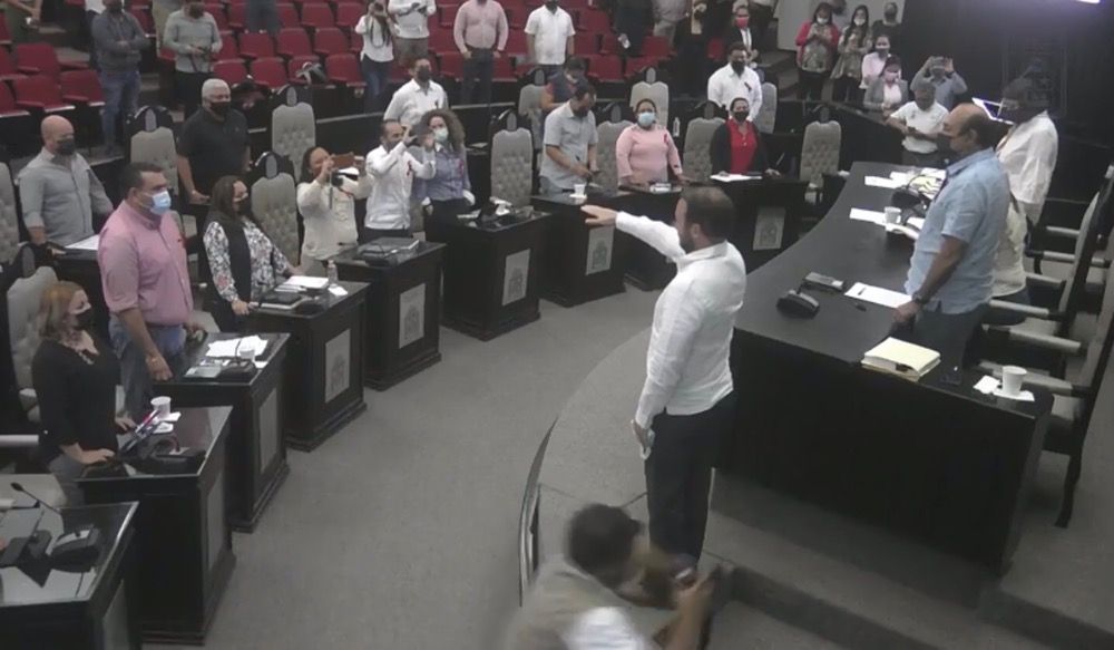 Designa Congreso a Heyden Cebada como nuevo magistrado del TSJ