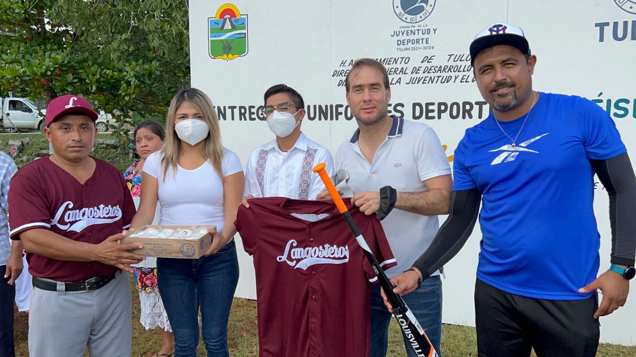 Gestiona Marciano Dzul con empresarios uniformes para Liga de Beisbol Zona Maya