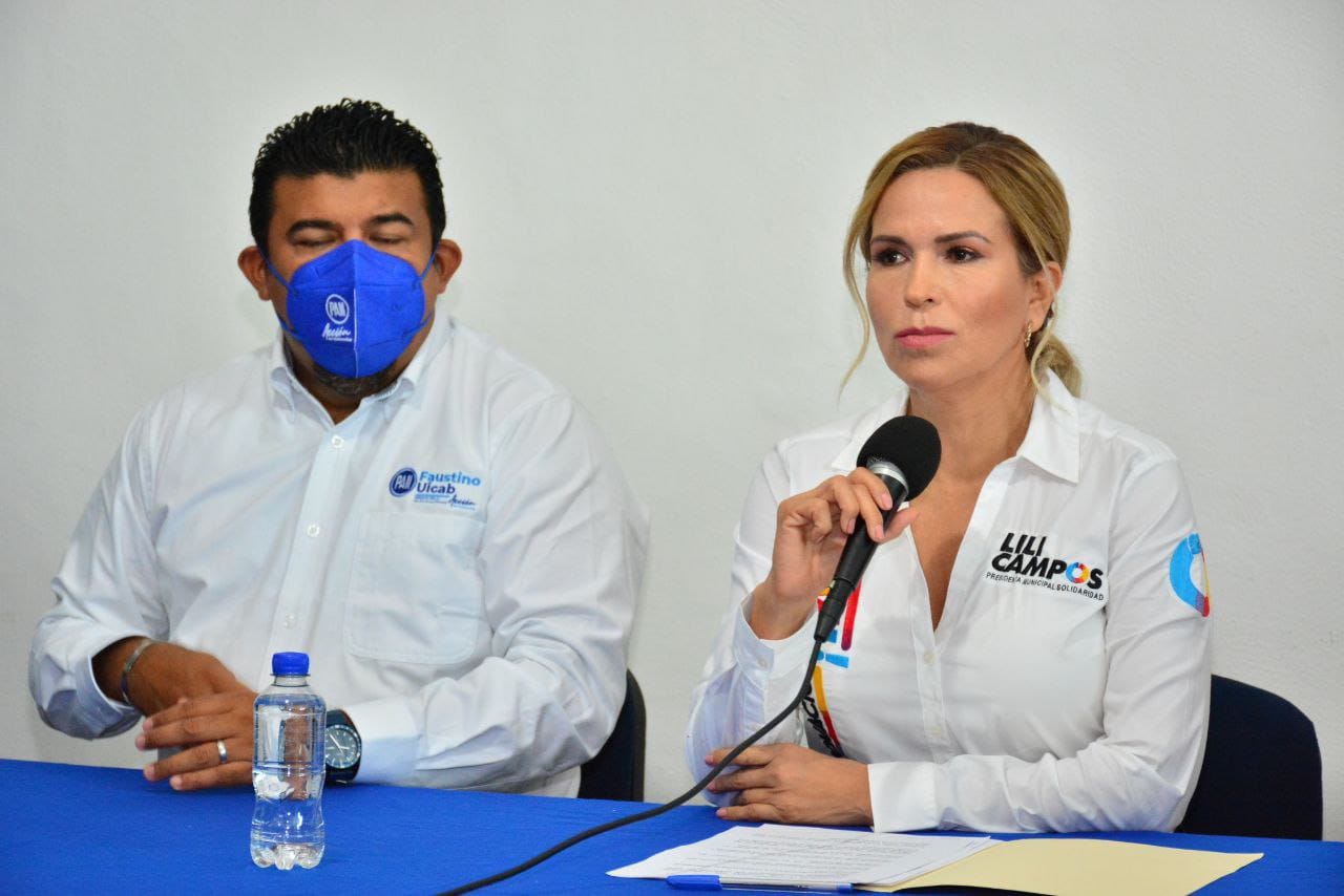 OTRA DE LILI | Deja “plantadas” a feministas, que la acusan de usarlas como slogan de marketing