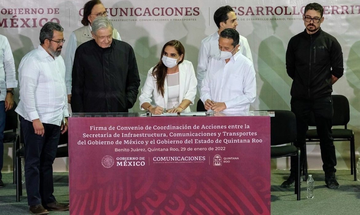 Anuncia AMLO inicio de magnas obras para Cancún y Tulum