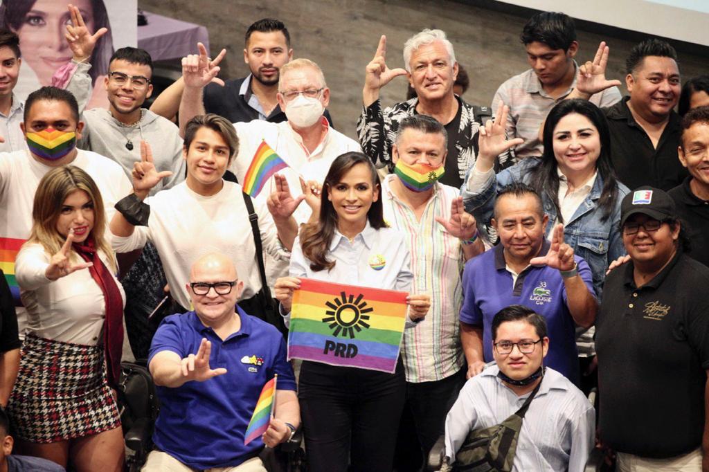 “Vamos a consolidar un Quintana Roo incluyente, seguro y con rumbo” | Se reúne Laura con artistas, personas con discapacidad e integrantes de la comunidad LGBTTTIQ+