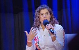 ROMPEOLAS | Reparte parejo: Arremete Leslie contra el “cambio” y la “transformación”