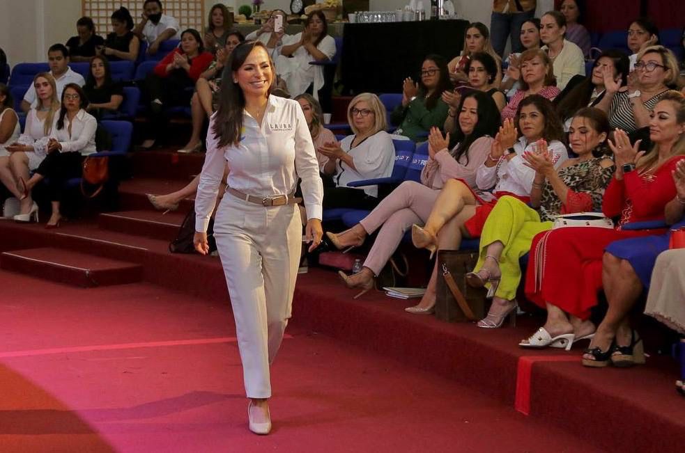 “PROBLEMAS GRAVES” | AMLO anuncia que investigan a Laura Fernández por supuestas irregularidades en Puerto Morelos
