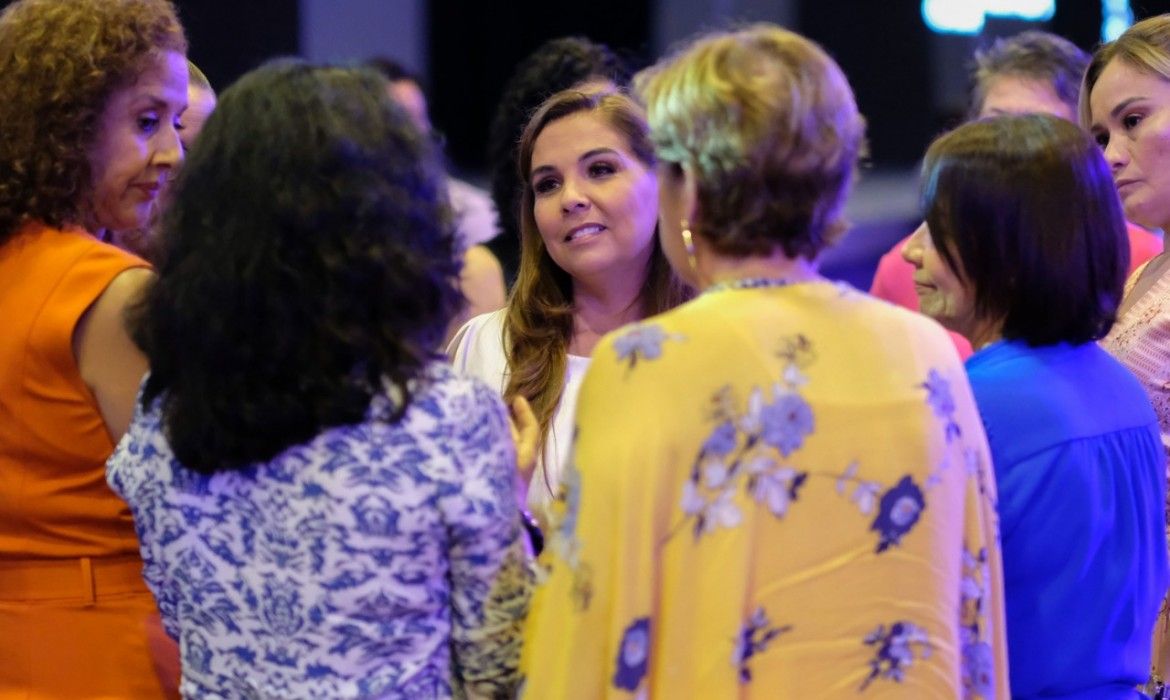 “Sólo con las mujeres es posible la Cuarta Transformación”: Mara