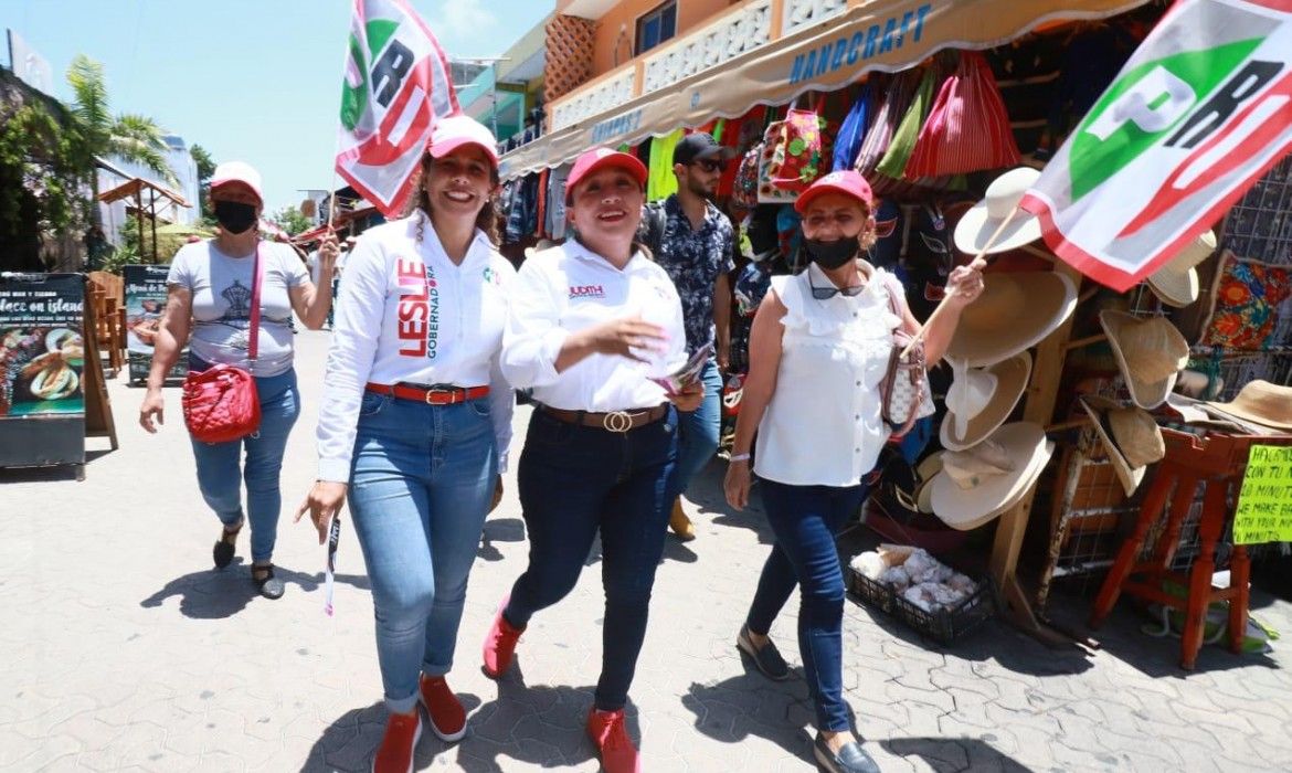 Leslie Hendricks presenta plan especial para las islas de Quintana Roo