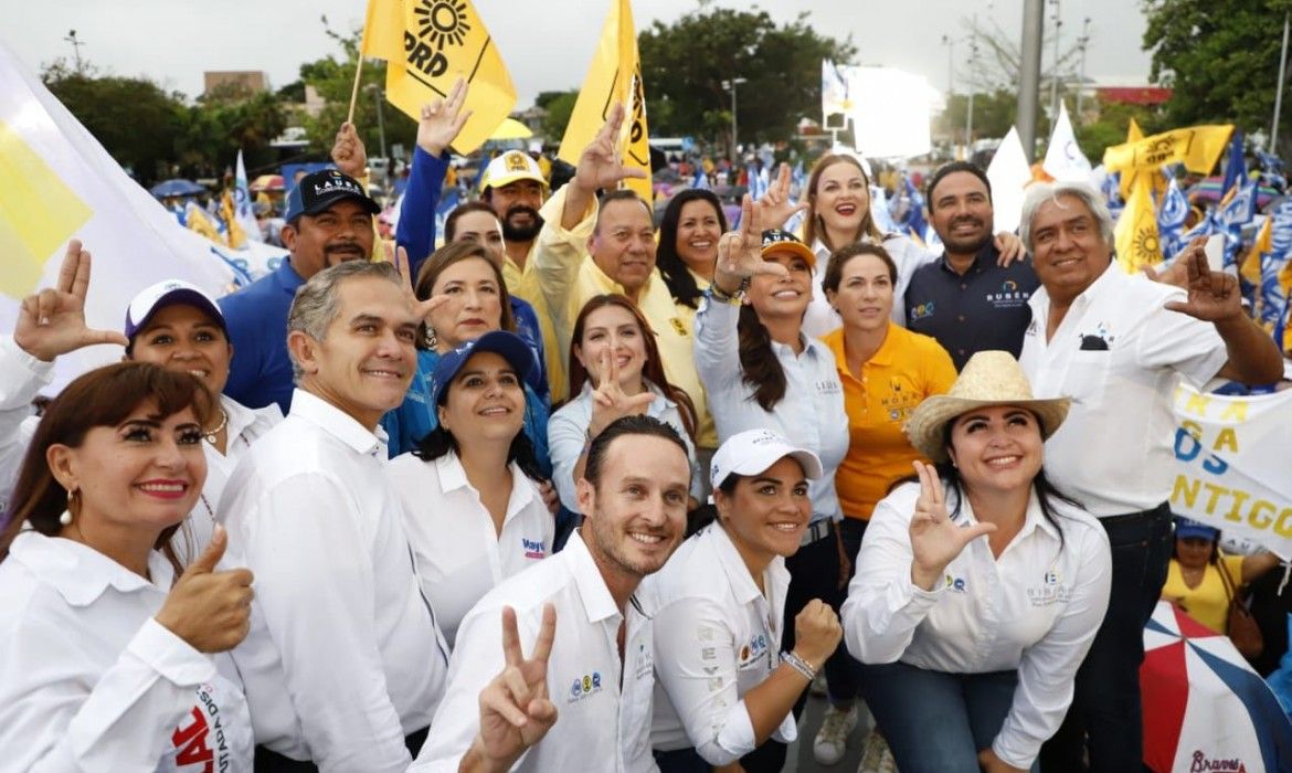 “Voten libres; los convoco a perder el miedo; sacudan la amenaza y salgan a votar”, dice Laura Fernández en cierre de campaña