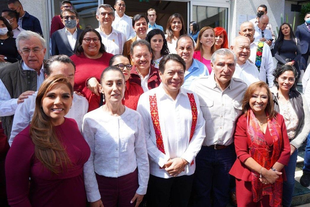 “Derrotamos a los cacicazgos y las familias del poder” | Mara se muestra en Toluca con toda la nomenklatura de MORENA