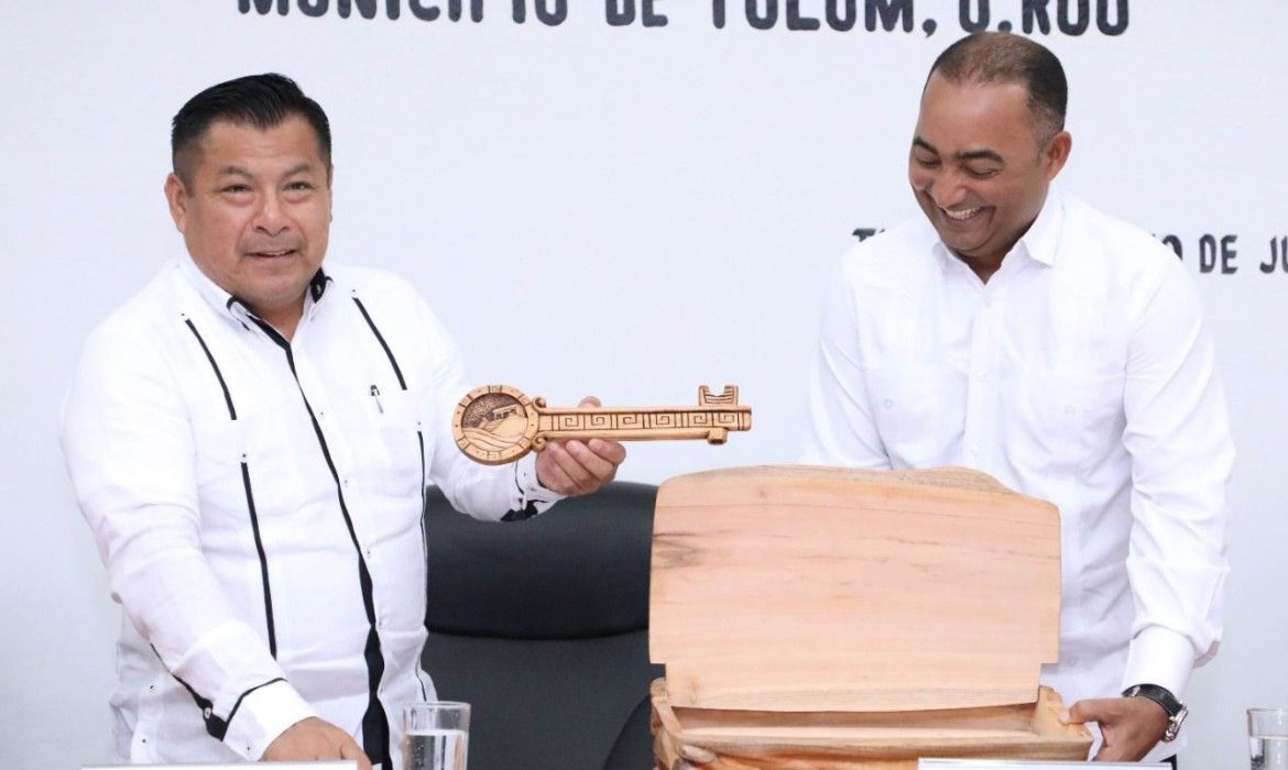 Ayuntamiento de Tulum declara huésped distinguido al alcalde de Punta Cana