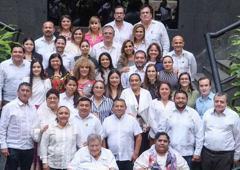 Mara recibió a Ebrard con alcaldes y diputados, y dio una señal de apertura hacia las “corcholatas”
