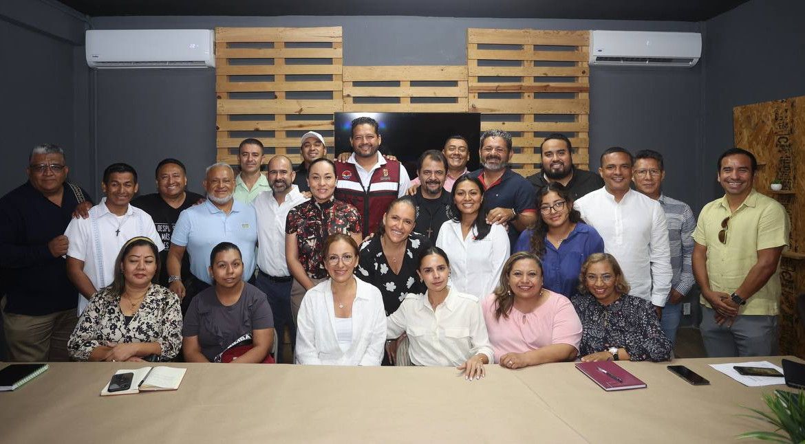 Se reúne Ana Paty con asociaciones religiosas para trabajar en la construcción de la paz