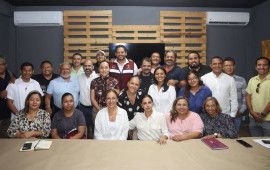 Se reúne Ana Paty con asociaciones religiosas para trabajar en la construcción de la paz