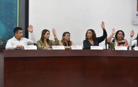¿EL PAN SE VUELVE OPOSICIÓN? | Reyna Tamayo vota en contra del “gasto desmedido” para Sesión Solemne en la cual Mara y Ana Paty darán discurso