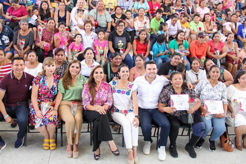 Toman protesta a Comité de Protectoras del Bienestar en Villas Otoch de Cancún