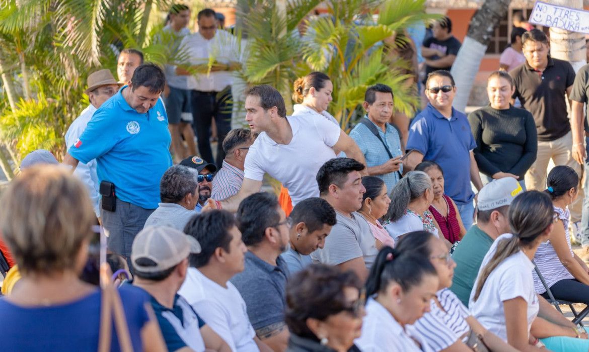 Diego Castañón entrega ampliación del Centro de Salud de Akumal