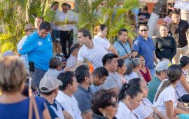 Diego Castañón entrega ampliación del Centro de Salud de Akumal